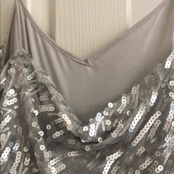 Silver sequin gown - Picture 6 of 7